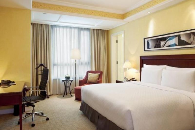 Crowne Plaza Century Hotel